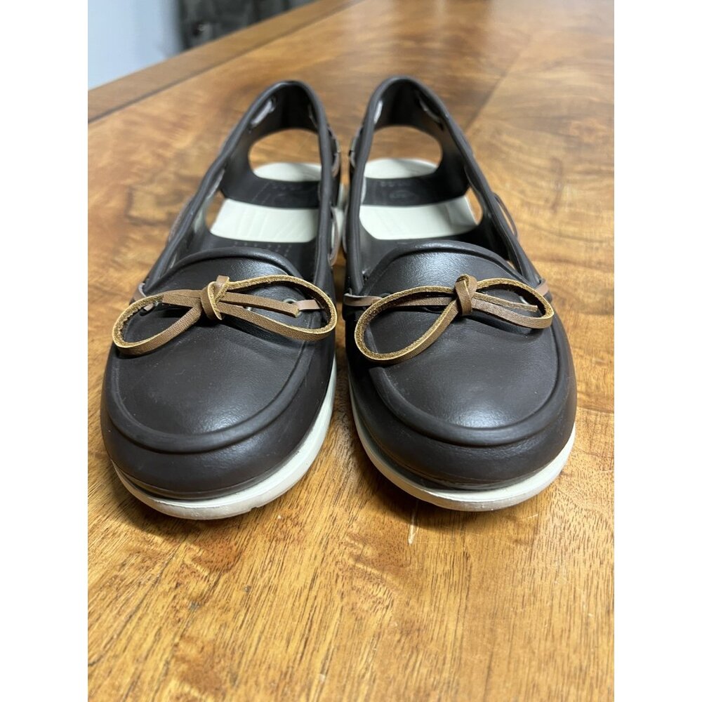 Crocs Beach Line Boat Shoes Women’s 8 Brown Ivory Slip On Nautical Water Loafers - Picture 8 of 9
